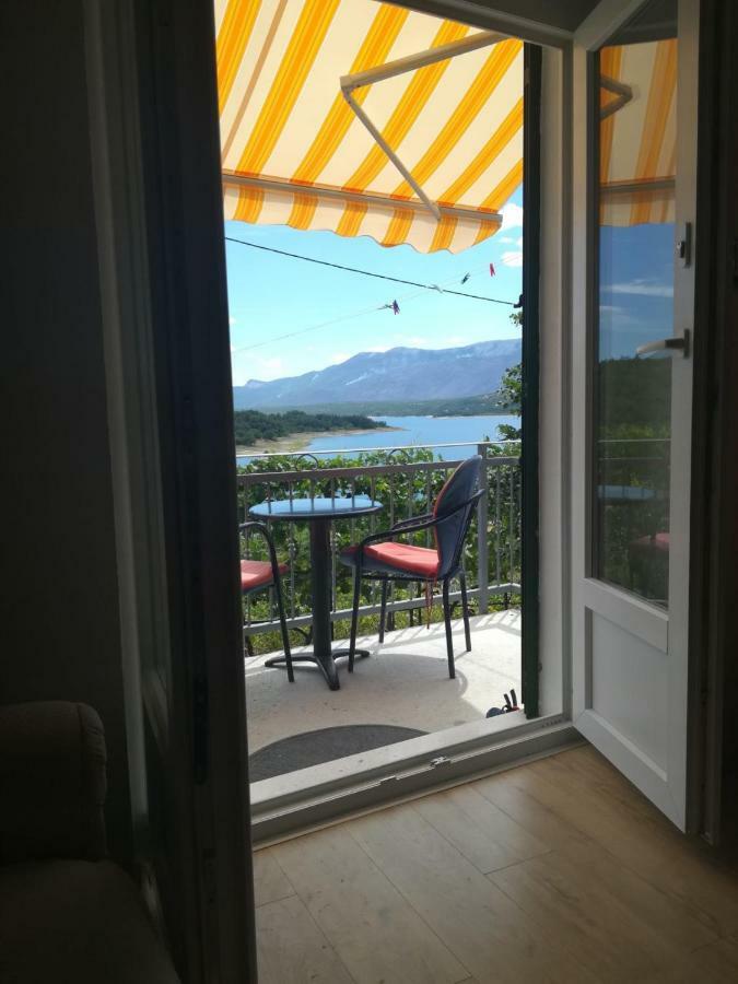 Vrlika Holiday Home Marija מראה חיצוני תמונה