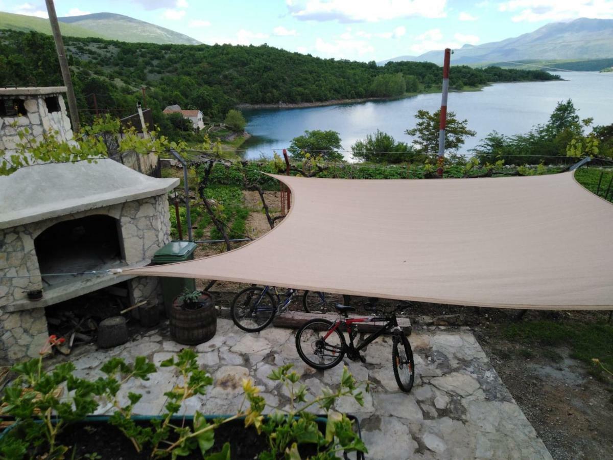 Vrlika Holiday Home Marija מראה חיצוני תמונה